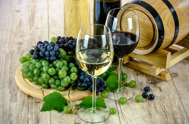 Catas de vinos en bodegas urbanas de Barcelona